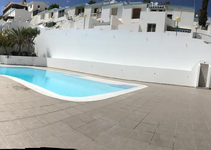 Isis House Apartament