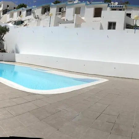 Isis House Apartment